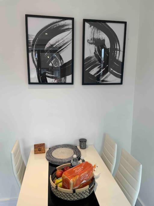 Stylish And Cosy 2 Bedroom Flat In קרוידון מראה חיצוני תמונה